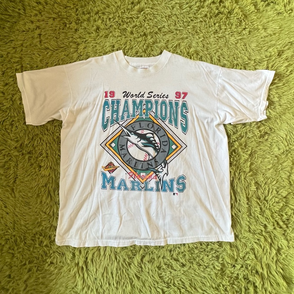 Vintage Marlins 1997 World Championship T Shirt size XL in Good condition